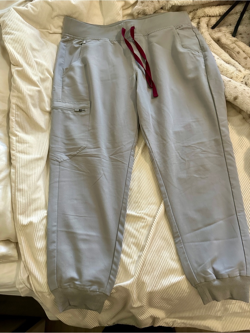 Figs High waisted Jogger Pants with Maroon Drawstring